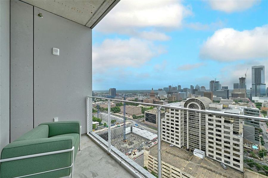 This unit offers breathtaking views of downtown Austin and Capitol Views.