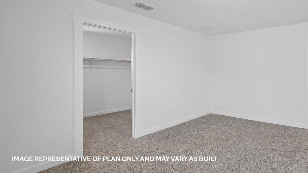 Spacious, unfurnished interior of a new home in Rosenbusch Ranch, Leander (Image 40).