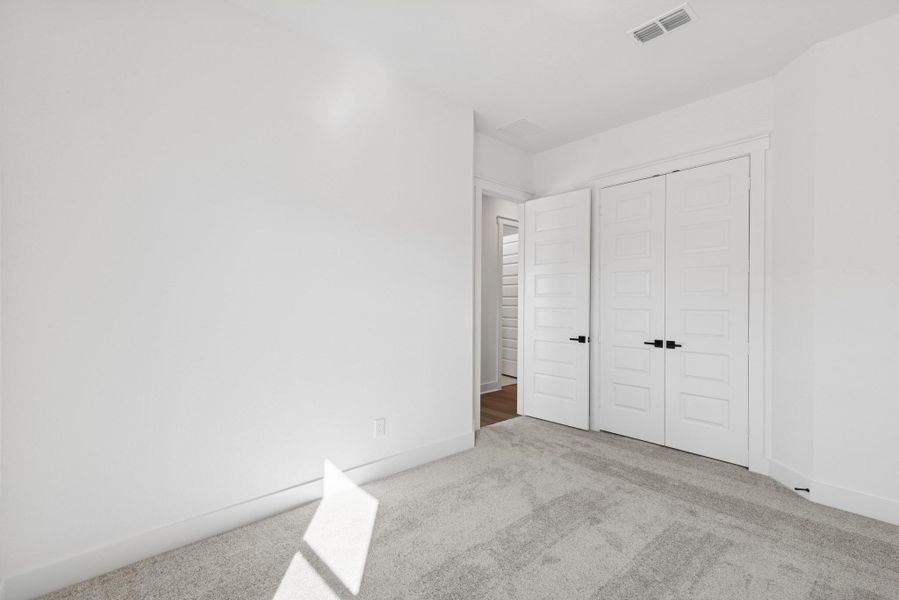 Spacious, unfurnished interior of a new home in ARTAVIA 50' Homesites, Conroe (Image 19).