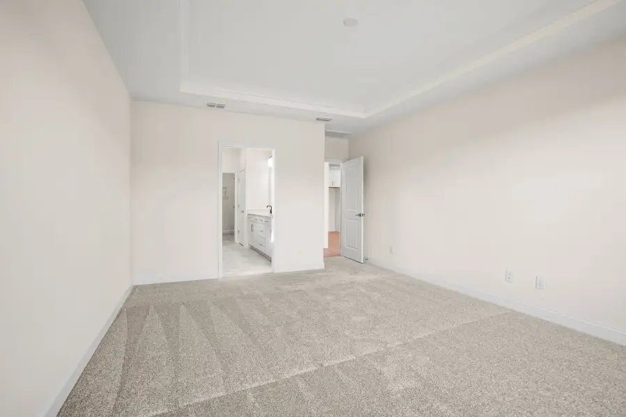 Spacious, unfurnished interior of a new home in Kinsdale, Lancaster (Image 22).