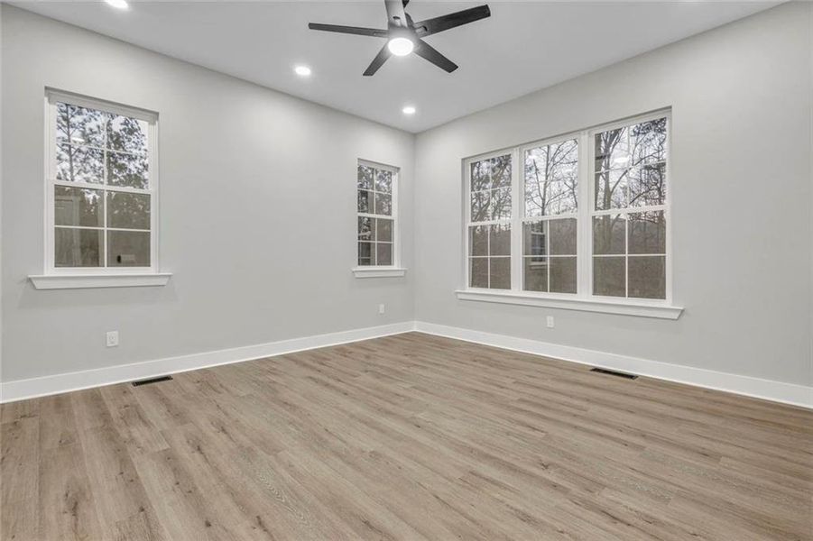 Spacious, unfurnished interior of a new home in , Fairburn (Image 33).