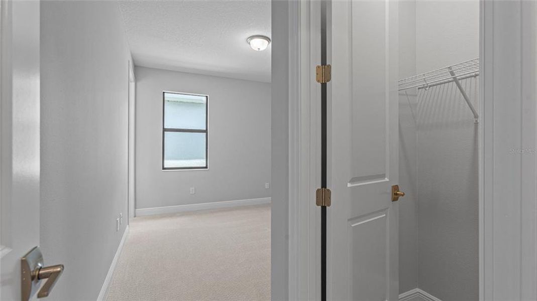 Spacious, unfurnished interior of a new home in Woodland Preserve, Parrish (Image 15).