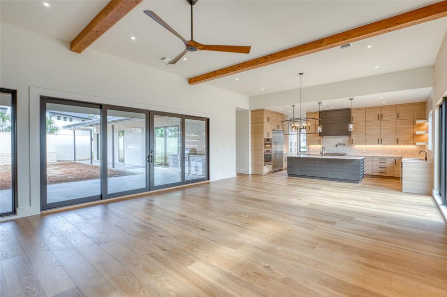 Spacious, unfurnished interior of a new home in , Horseshoe Bay (Image 28).