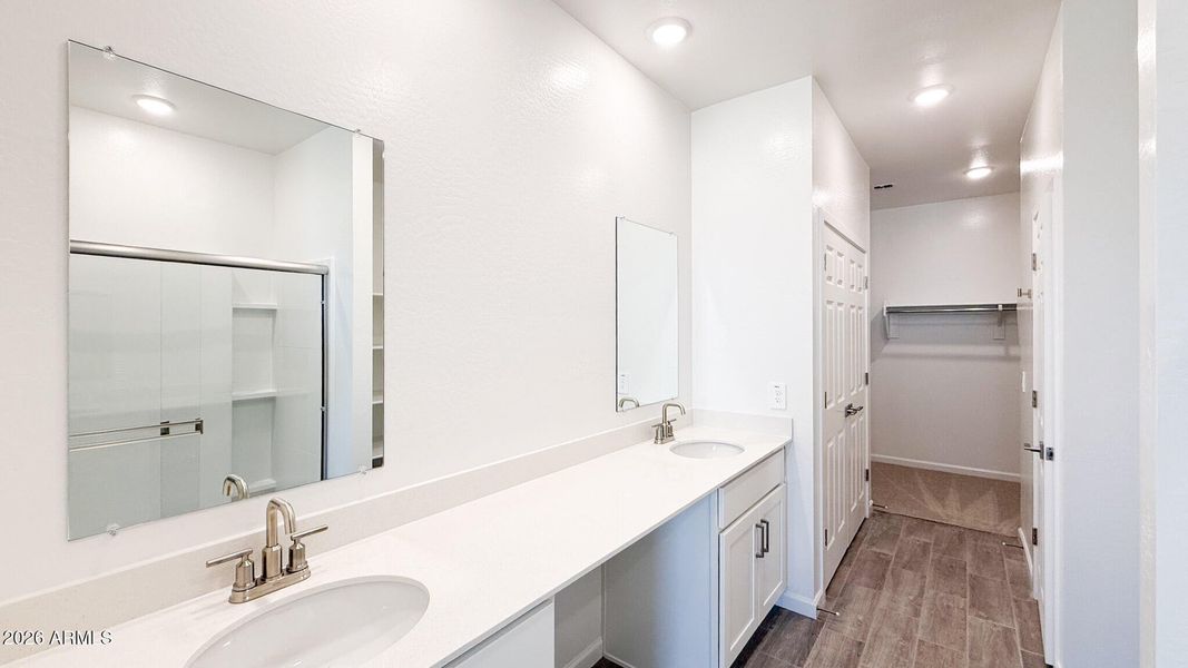 07 - Primary Bathroom