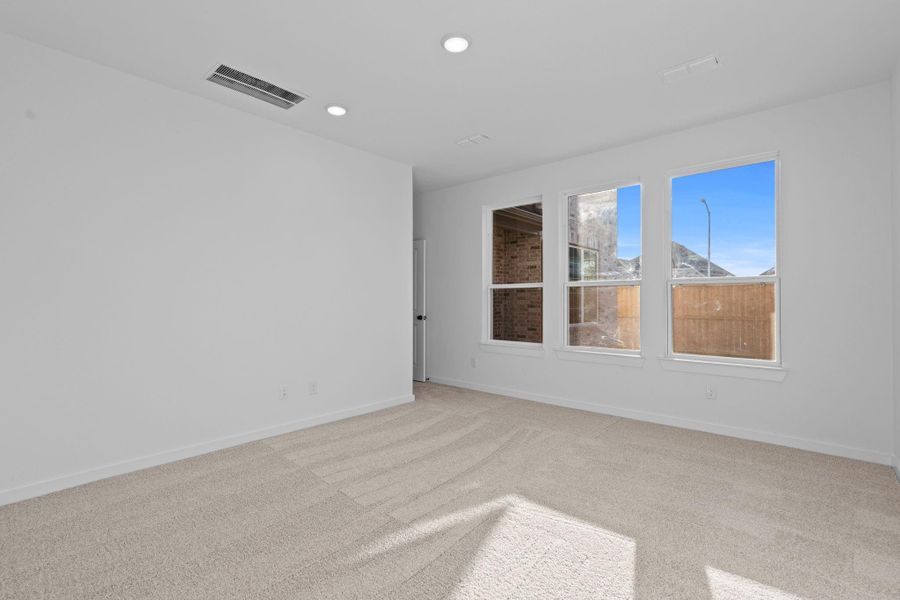 Spacious, unfurnished interior of a new home in Cross Creek West 50', Fulshear (Image 17). Spacious, unfurnished interior of a new home in Cross Creek West 50', Fulshear (Image 17).