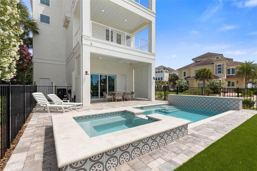 Exterior details and patio area of a home in , Palm Coast (Image 30).