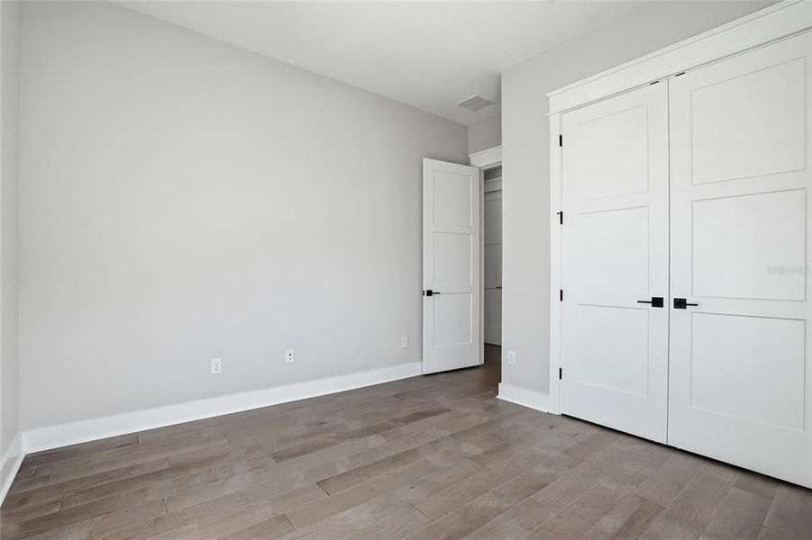 Spacious, unfurnished interior of a new home in , St. Petersburg (Image 41).