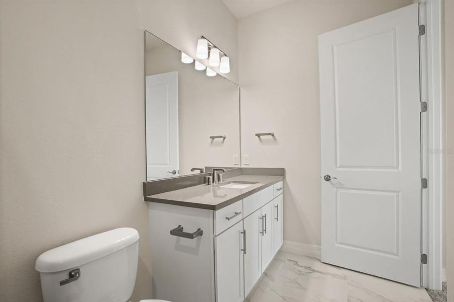 Furnished interior view inside a new home in , Orlando (Image 31).