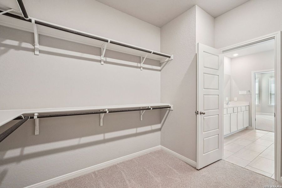 Spacious, unfurnished interior of a new home in Estancia Ranch - Classic Series, San Antonio (Image 20).