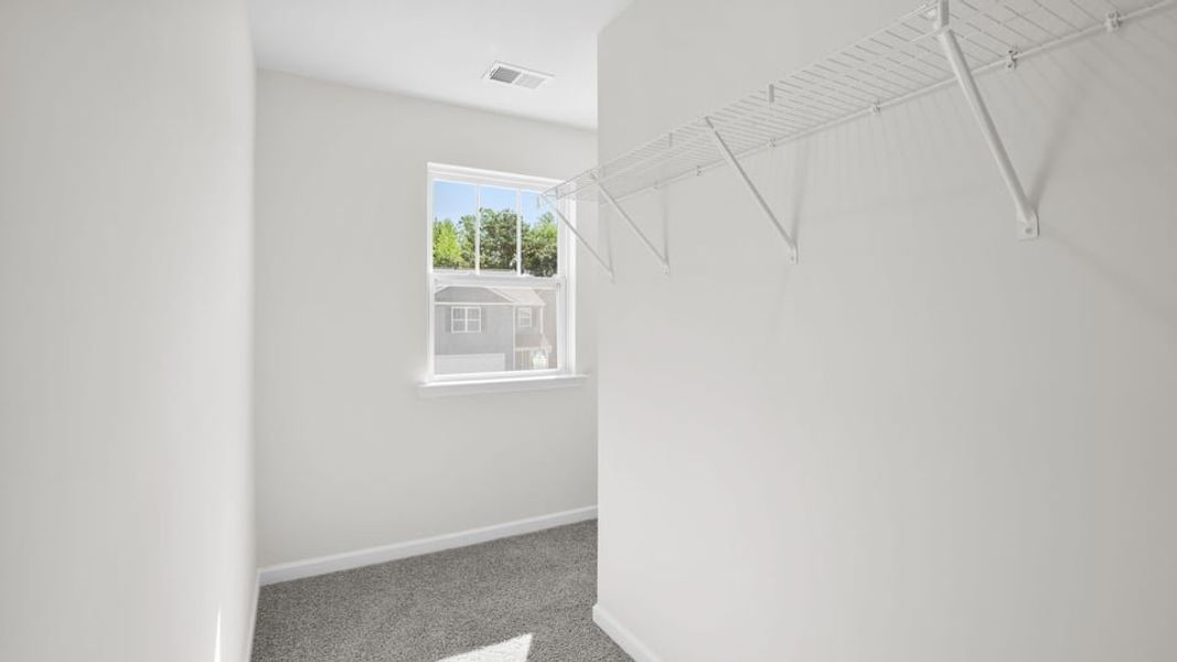 Spacious, unfurnished interior of a new home in Durbin Meadows, Fountain Inn (Image 34).