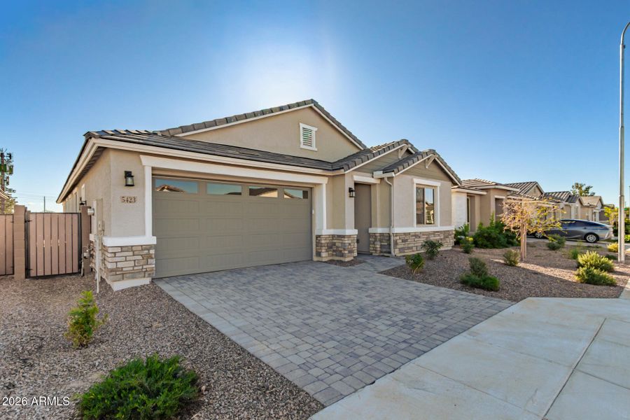 02 Manzanita 02 Manzanita