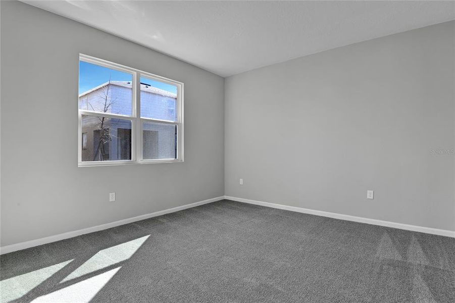 Spacious, unfurnished interior of a new home in Seasons at Magnolia Pointe, Umatilla (Image 11).