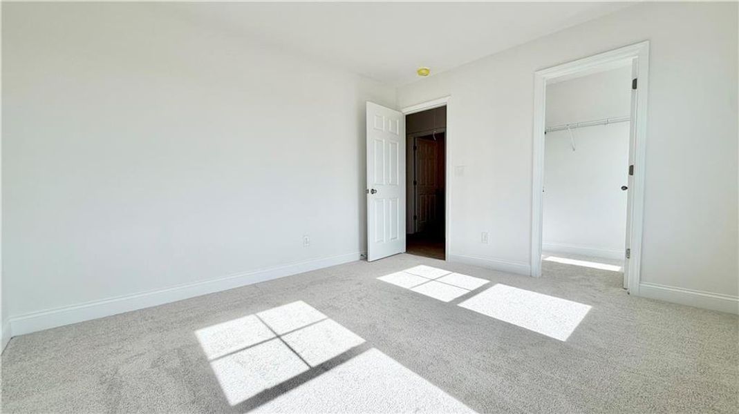 Spacious, unfurnished interior of a new home in Wehunt Meadows, Hoschton (Image 11). Spacious, unfurnished interior of a new home in Wehunt Meadows, Hoschton (Image 11).