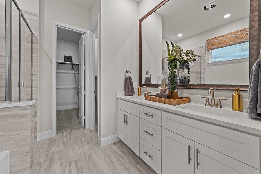 Representative furnished interior of a home built from the Aubrey by Landon Homes in Dominion at Brookhollow, Prosper (Image 25).