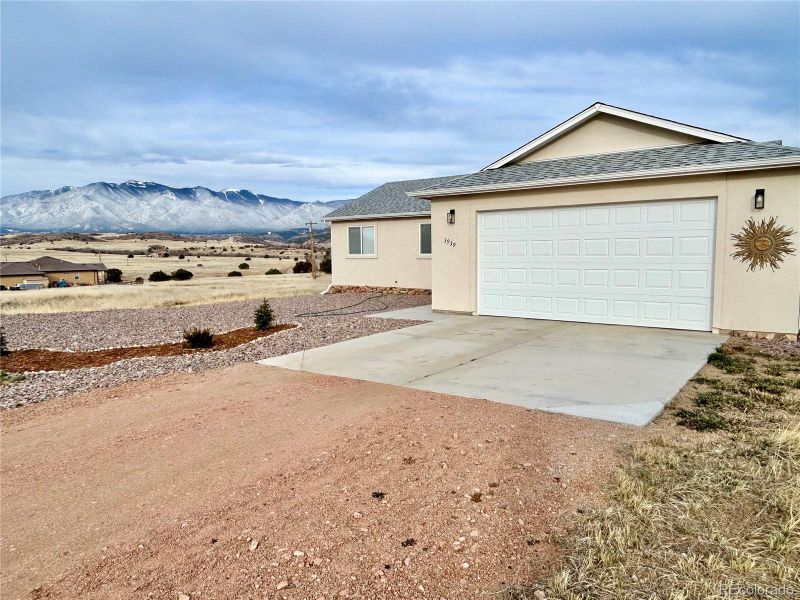 Exterior details and patio area of a home in , Colorado City (Image 22).