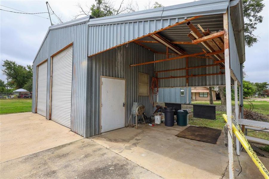 WORKSHOP BOAT STORAGE 1000 SQ FEET WORKSHOP BOAT STORAGE 1000 SQ FEET