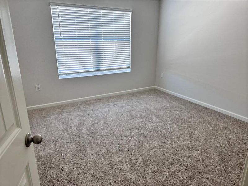 Spacious, unfurnished interior of a new home in , Dawsonville (Image 11).