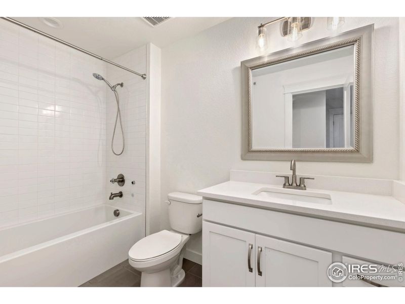 Full Bathroom upstairs