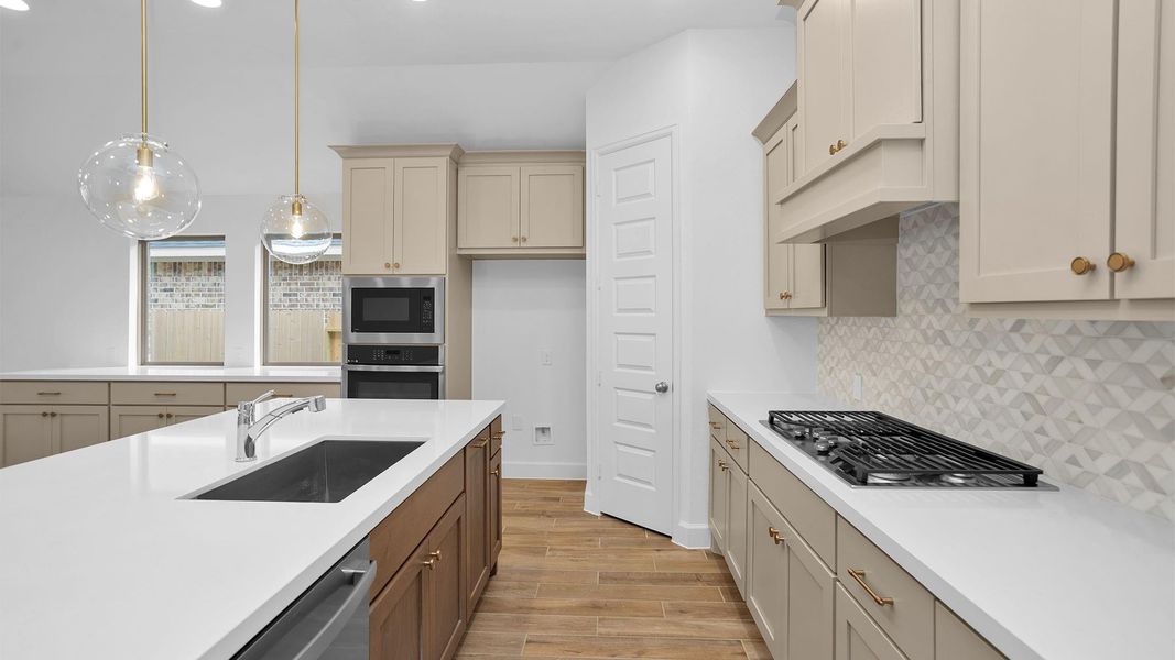 Furnished interior view inside a new home in Grange 50', Katy (Image 4).