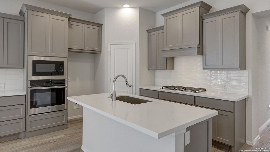 Furnished interior view inside a new home in Ladera 40', San Antonio (Image 14). Furnished interior view inside a new home in Ladera 40', San Antonio (Image 14).