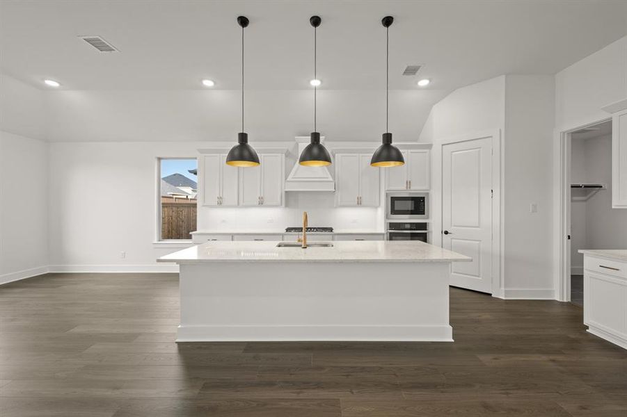 4829 Signal Run- Kitchen-0005 4829 Signal Run- Kitchen-0005