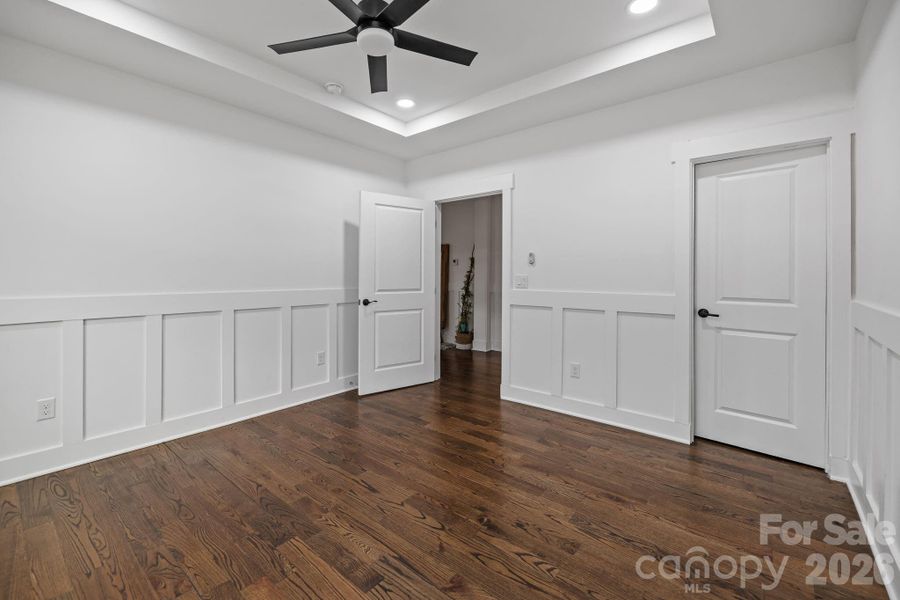 Spacious, unfurnished interior of a new home in , Monroe (Image 23).