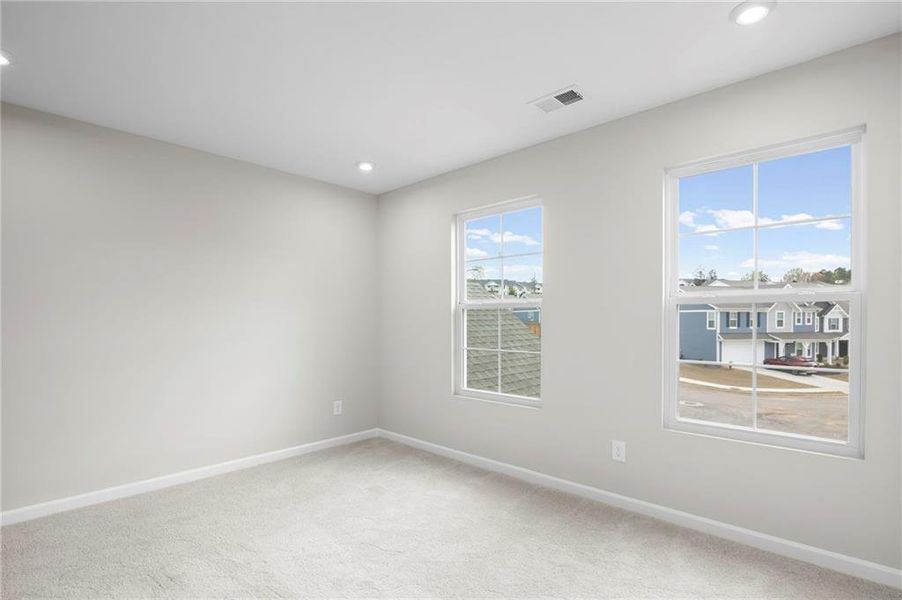 Spacious, unfurnished interior of a new home in Sage Woods, Dallas (Image 15).