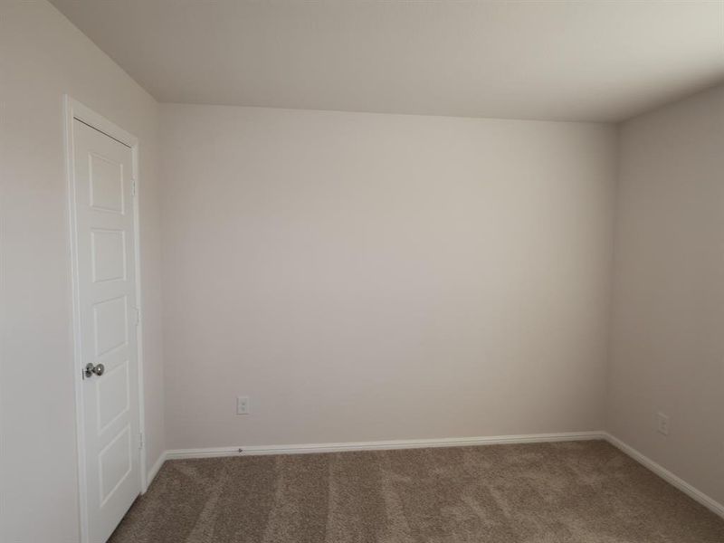 Spacious, unfurnished interior of a new home in The Preserve, Justin (Image 19).