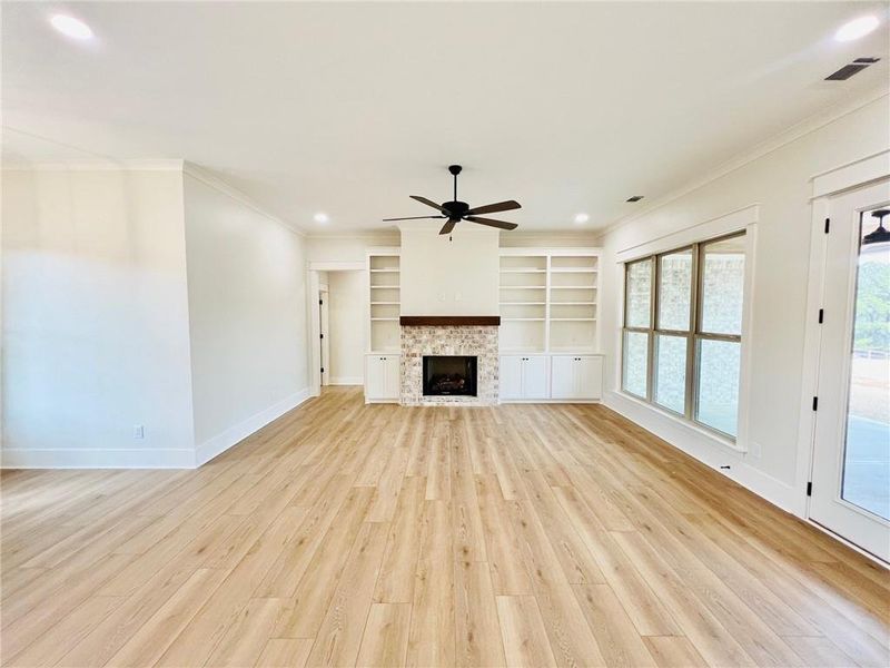 Spacious, unfurnished interior of a new home in , Cartersville (Image 36).