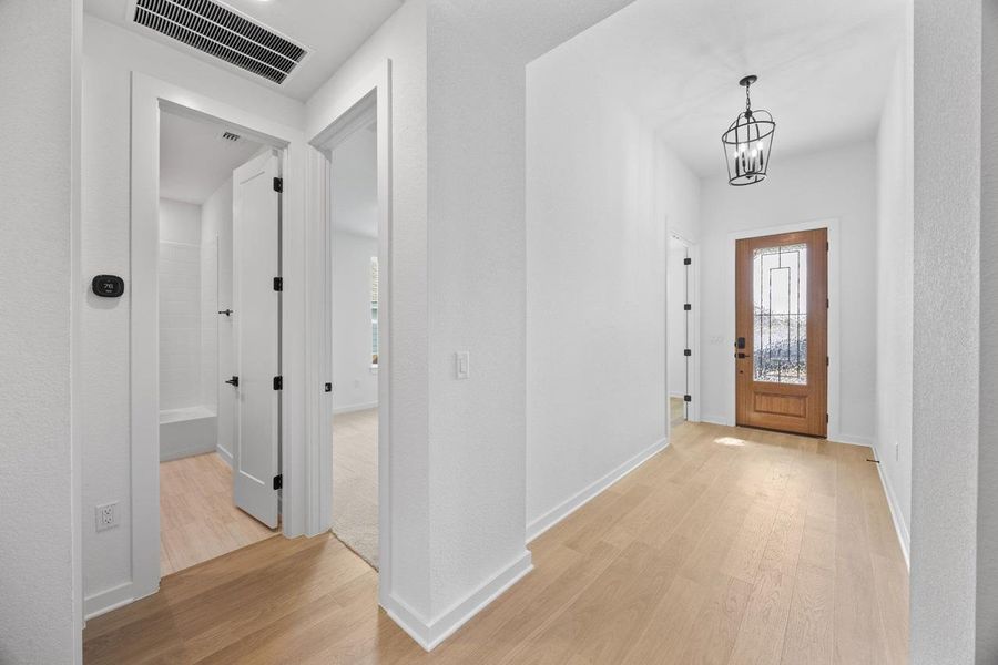 Spacious, unfurnished interior of a new home in Easton Park, Austin (Image 20).