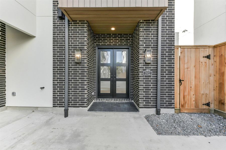 Exterior details and patio area of a home in , Houston (Image 25). Exterior details and patio area of a home in , Houston (Image 25).