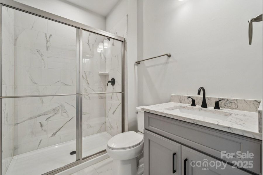 Image 37 of a home in Glenhurst.