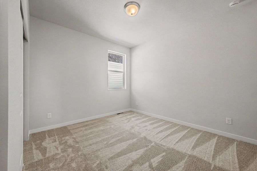 Spacious, unfurnished interior of a new home in Painted Prairie, Aurora (Image 34).