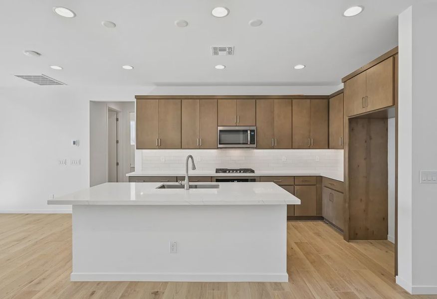 Kitchen - 4 of 14