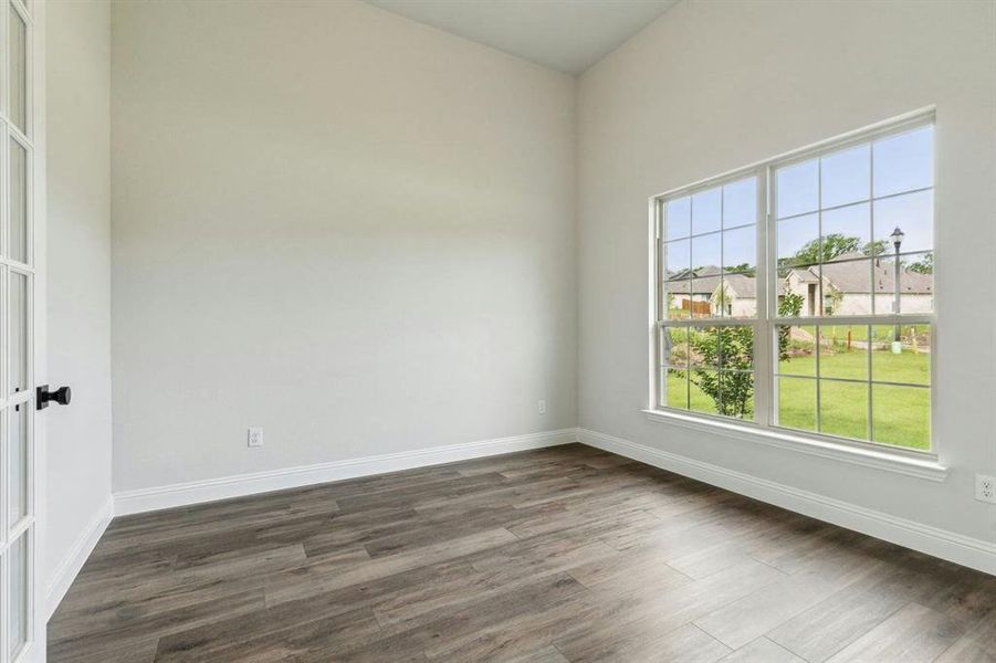 Spacious, unfurnished interior of a new home in Westside Preserve, Midlothian (Image 18). Spacious, unfurnished interior of a new home in Westside Preserve, Midlothian (Image 18).