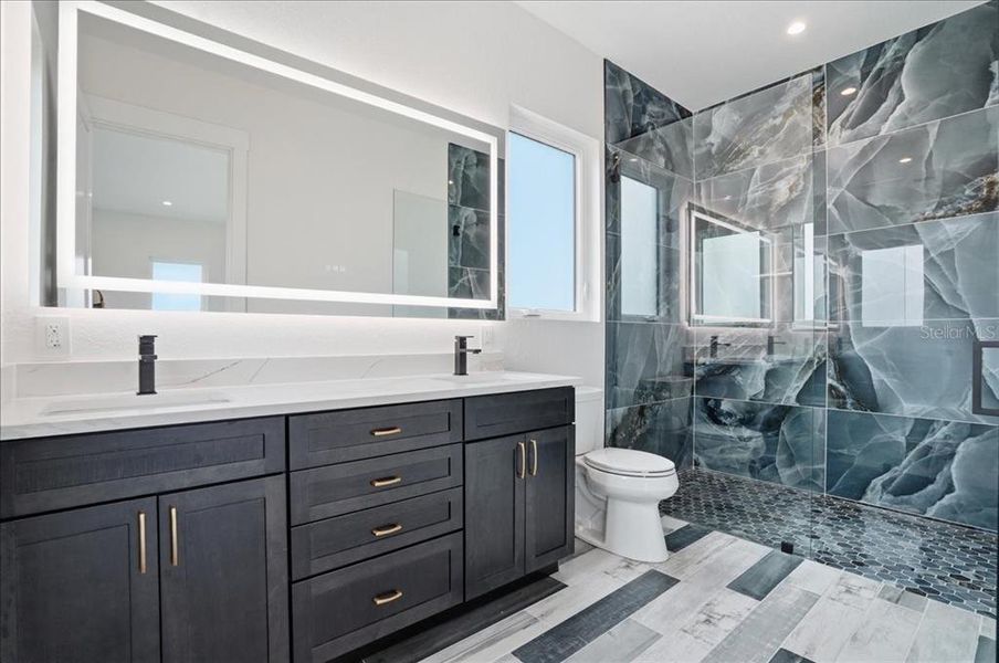 Furnished interior view inside a new home in , Englewood (Image 19).