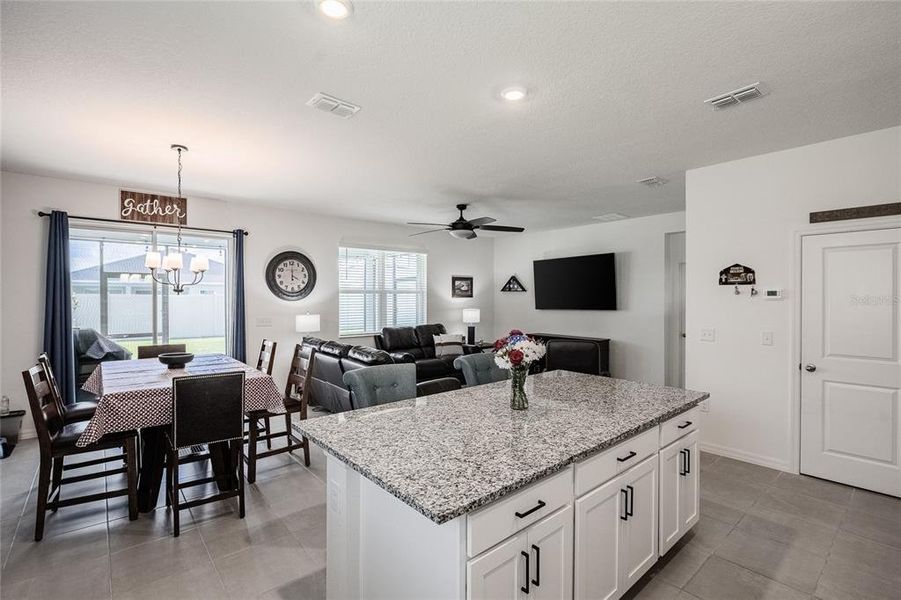 Furnished interior view inside a new home in , Bartow (Image 29).