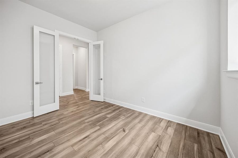 Spacious, unfurnished interior of a new home in Sandbrock Ranch, Aubrey (Image 19). Spacious, unfurnished interior of a new home in Sandbrock Ranch, Aubrey (Image 19).