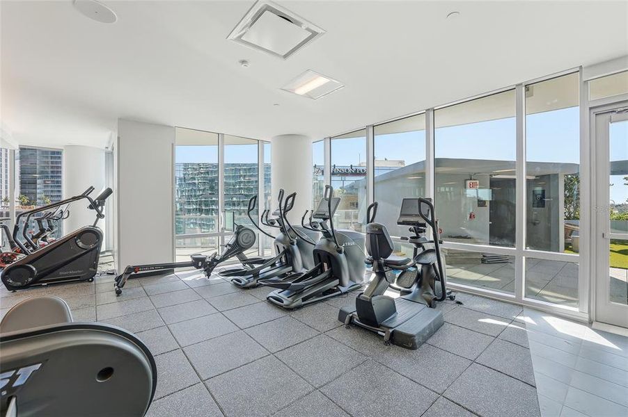 Community amenities in , St. Petersburg (Image 32).