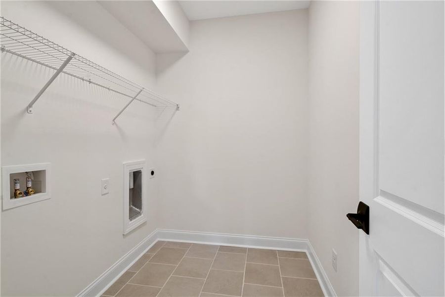 Spacious, unfurnished interior of a new home in Promenade at Sawnee Village, Cumming (Image 20).