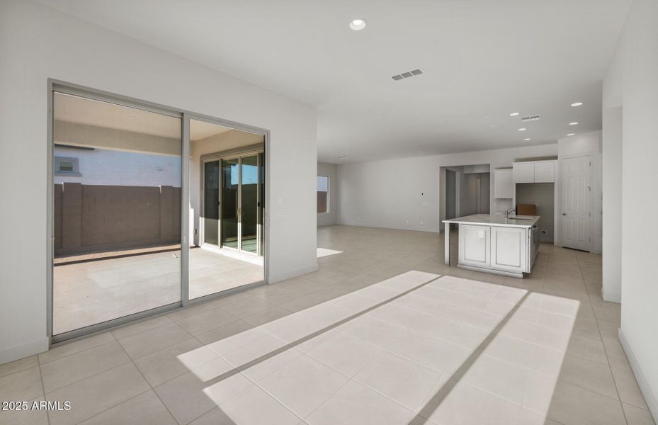 Cafe/Kitchen Cafe/Kitchen