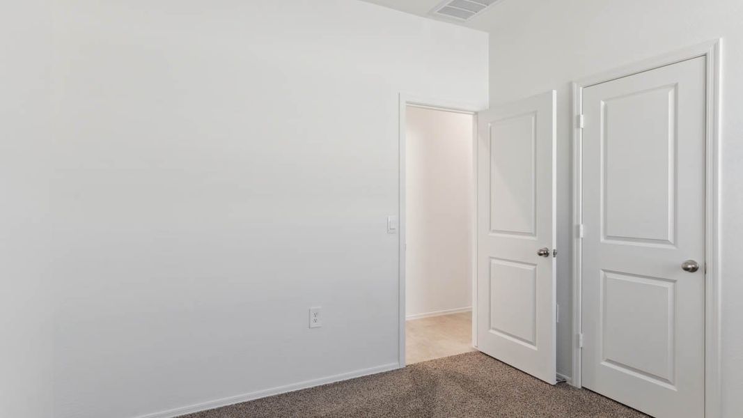 Spacious, unfurnished interior of a new home in Radiance at Superstition Vistas, Apache Junction (Image 17). Spacious, unfurnished interior of a new home in Radiance at Superstition Vistas, Apache Junction (Image 17).