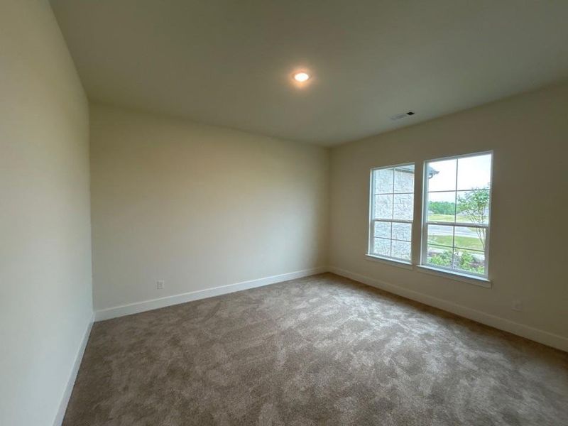 Spacious, unfurnished interior of a new home in Creekview Addition, Van Alstyne (Image 12).