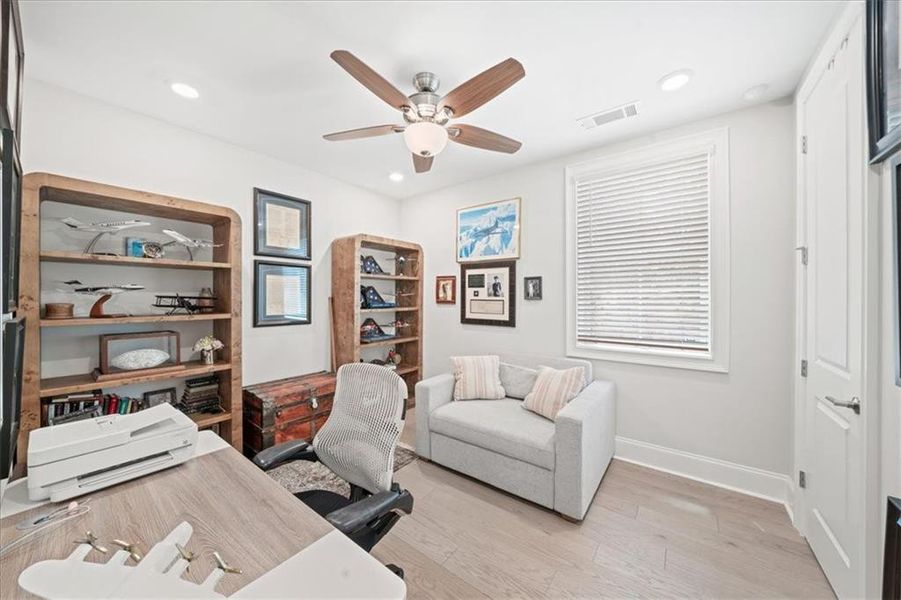 Furnished interior view inside a new home in Manning on the Square, Alpharetta (Image 51).
