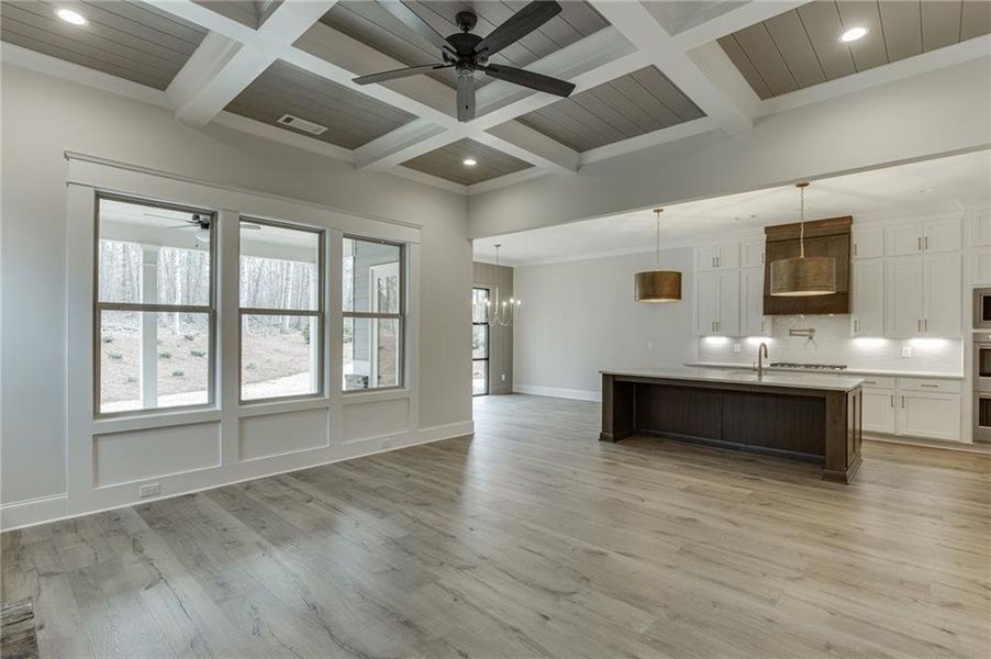 Spacious, unfurnished interior of a new home in , Jefferson (Image 27).