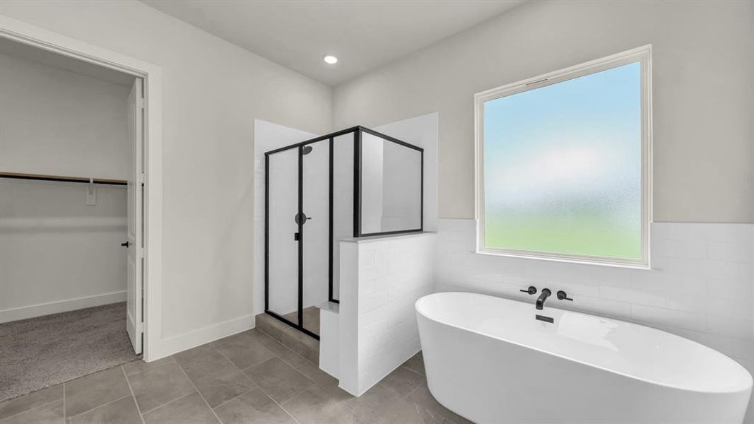 Furnished interior view inside a new home in Freeman Ranch, Weatherford (Image 10).
