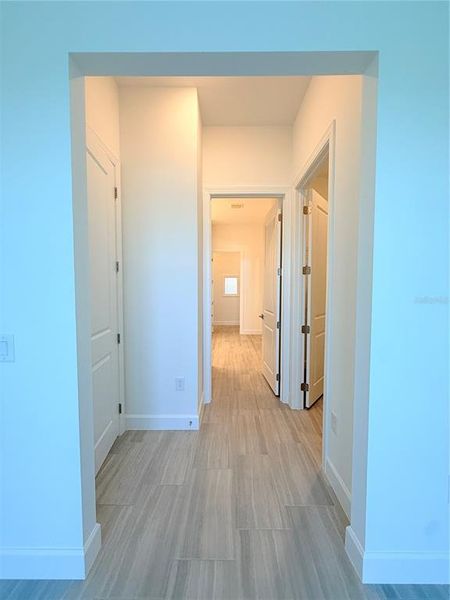 Spacious, unfurnished interior of a new home in , Lakewood Ranch (Image 28).