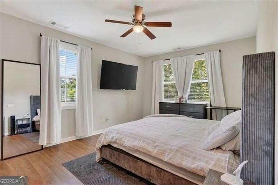 Furnished interior view inside a new home in , Atlanta (Image 3).