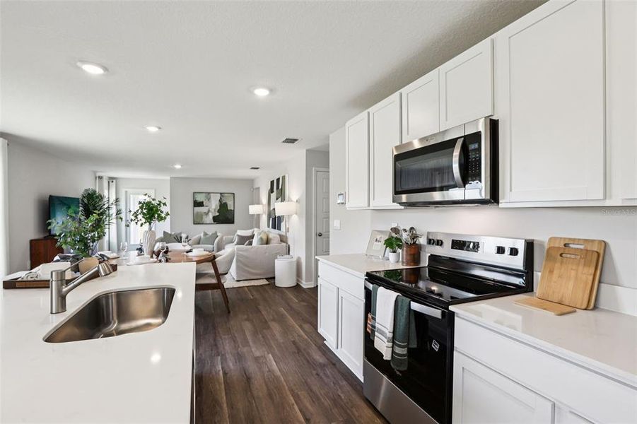 Furnished interior view inside a new home in Wynnstone, Davenport (Image 15).