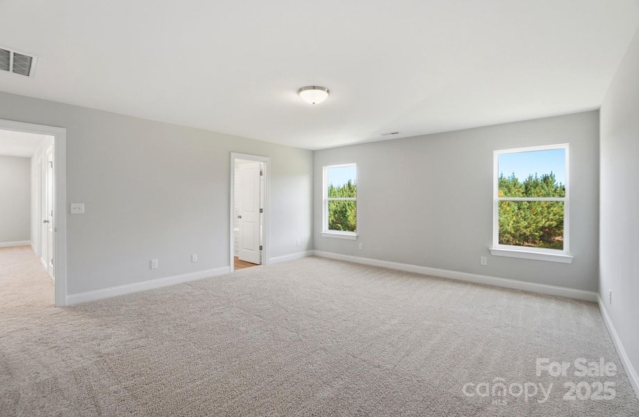 Spacious, unfurnished interior of a new home in The Enclave at Laurelbrook, Sherrills Ford (Image 40).
